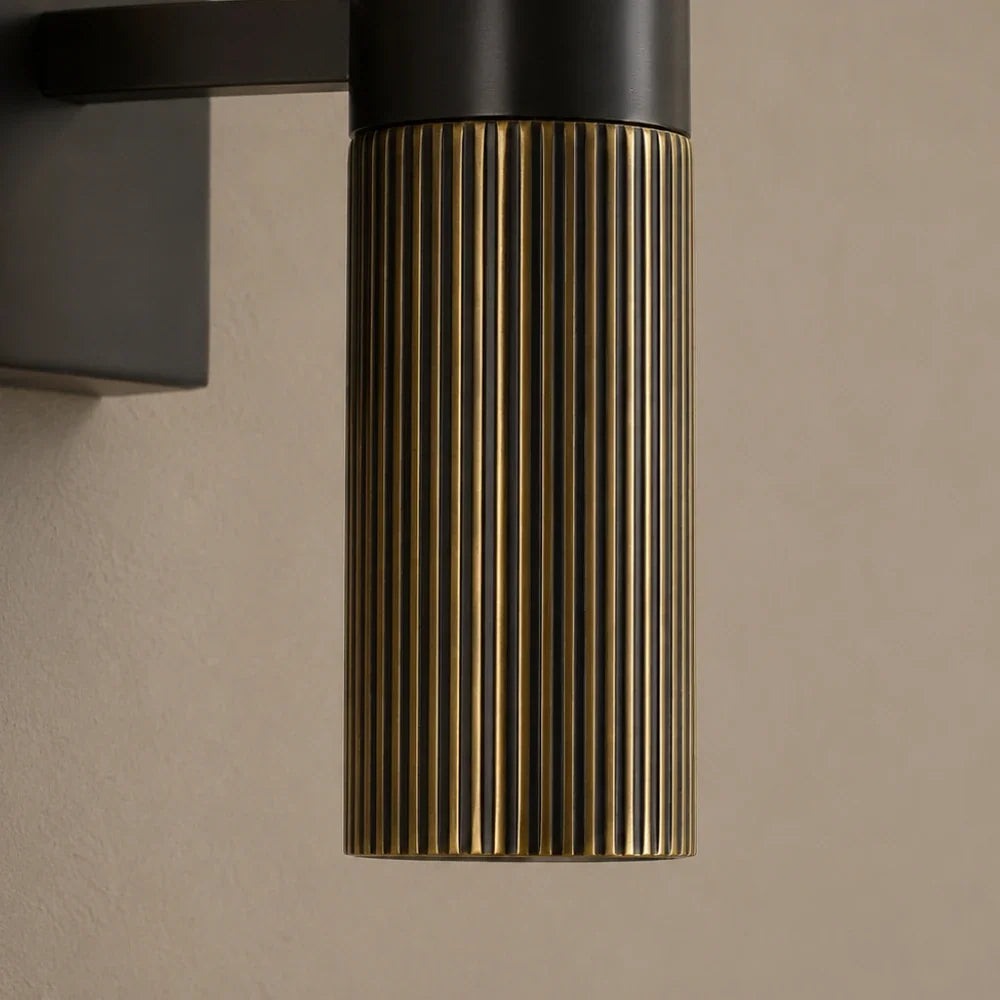Isen Alabaster & Brass Wall Light