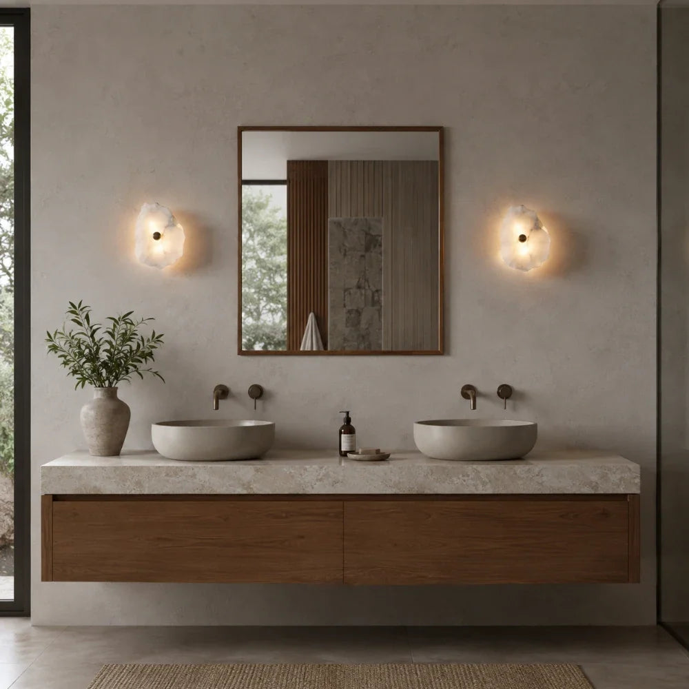 Solvi Alabaster & Brass Wall Light
