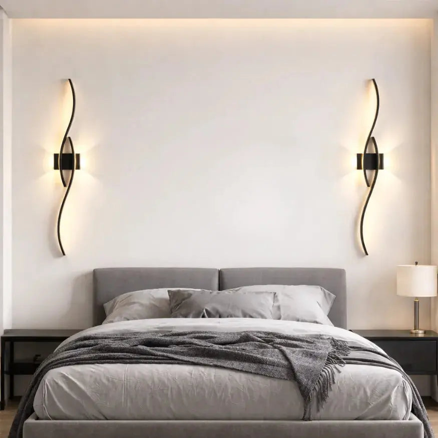 Calia LED Wall Light