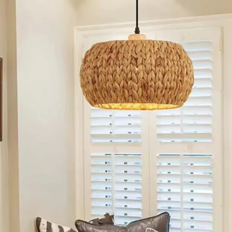 Loanne Wicker Pendant Light